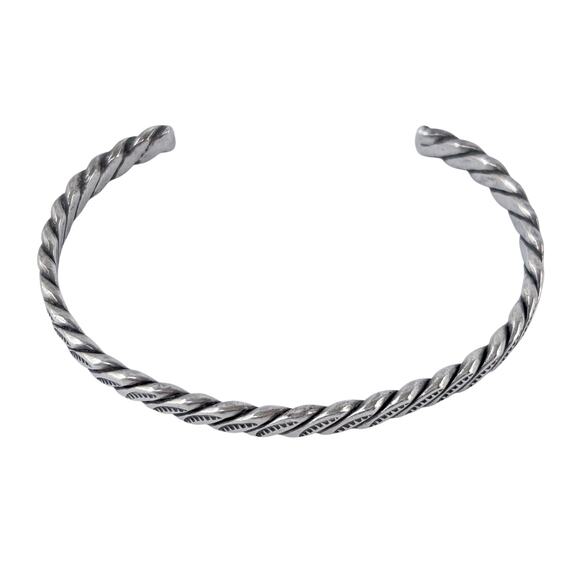 Southwest Hand Tooled Cuff Bracelet | Vintage Sterling Silver 925 | 6.5" - Picture 4 of 10